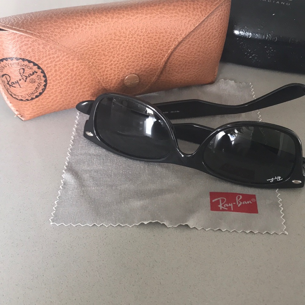 RayBan New Wayfarer Sunglasses